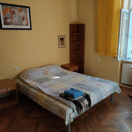 Кімната В Серці Львова Leopoli Esterno foto